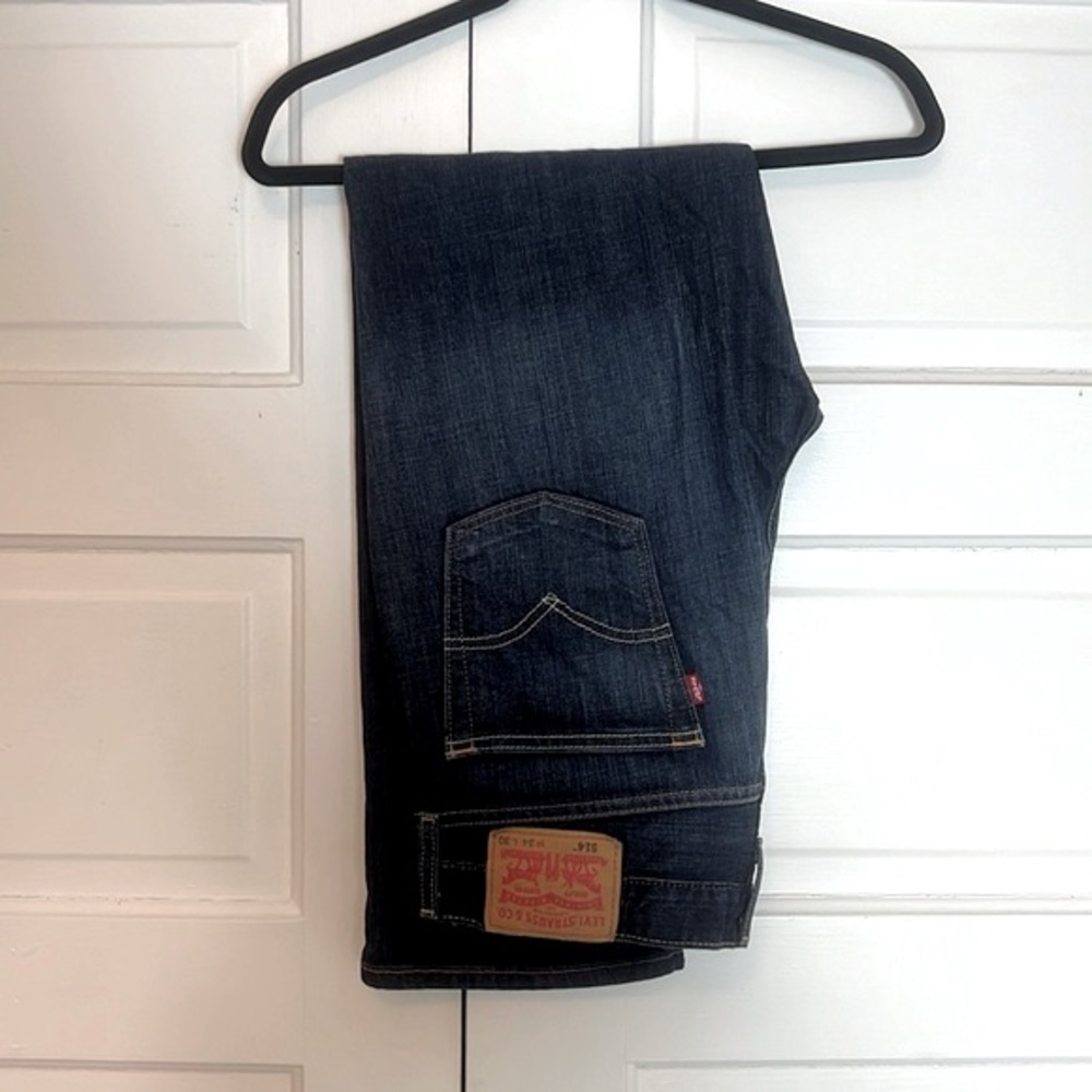 Levi’s 514 straight leg dark wash jeans, 34 x 30